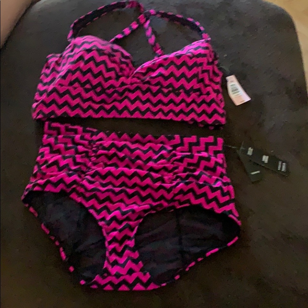 Torrid bathing suit size 1 NWT